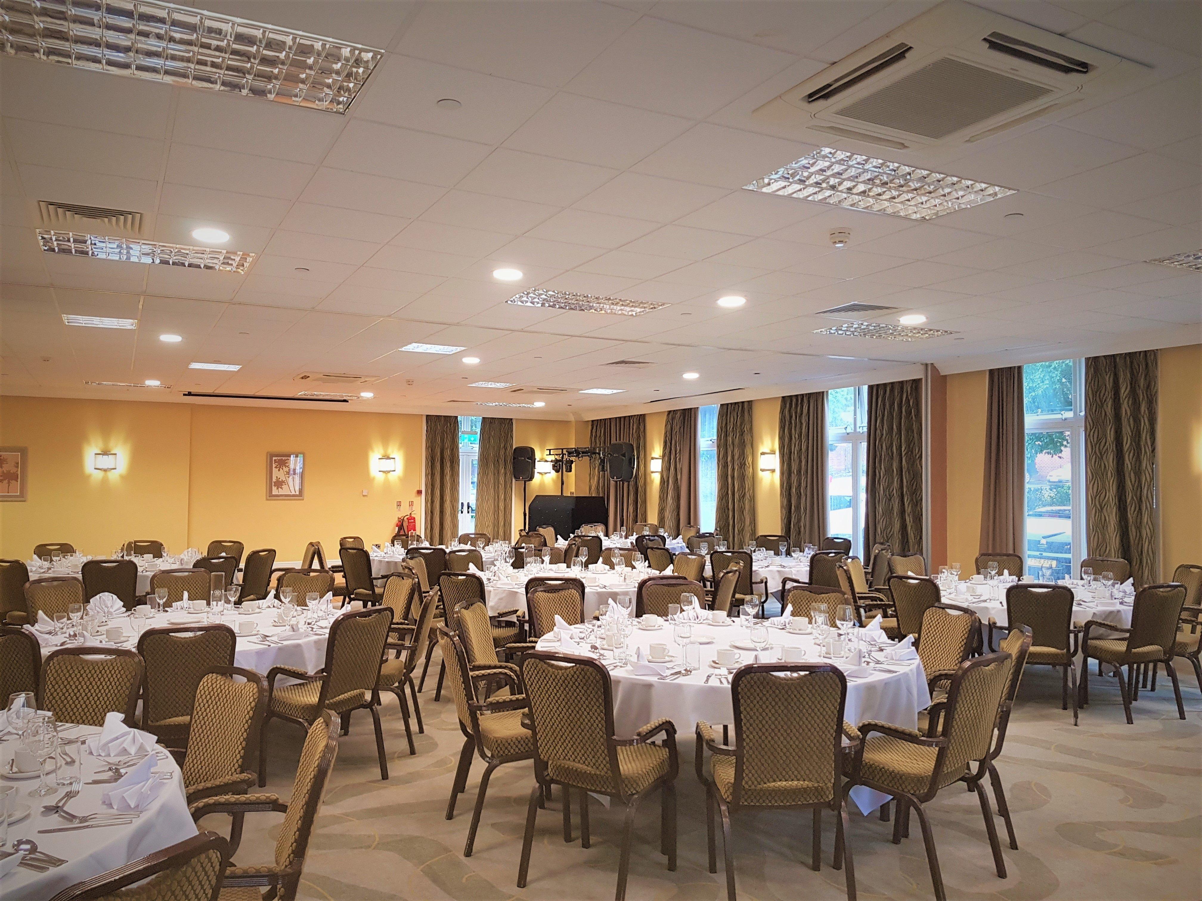Holiday Inn Kenilworth - Warwick By Ihg Buitenkant foto