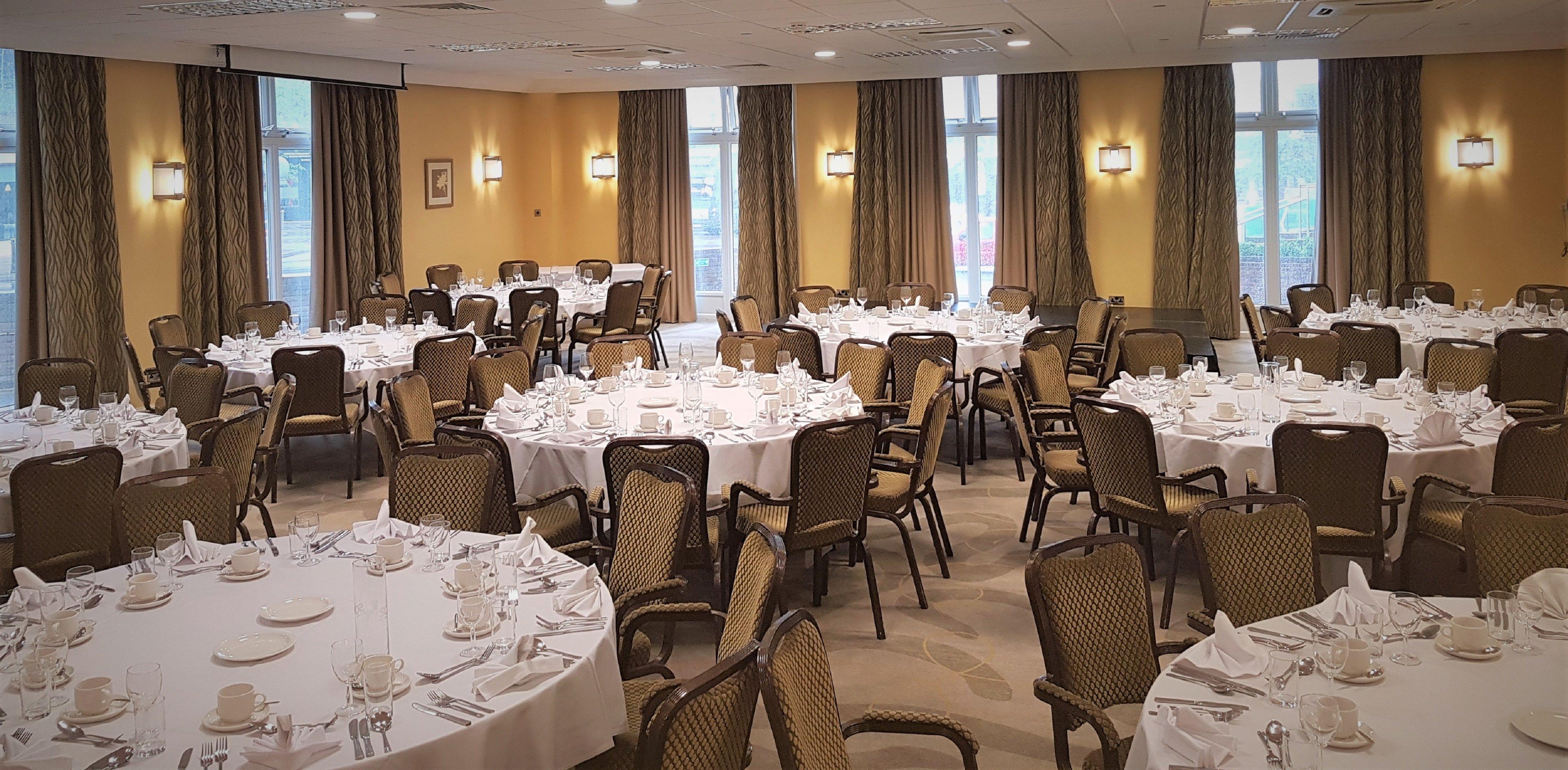 Holiday Inn Kenilworth - Warwick By Ihg Buitenkant foto